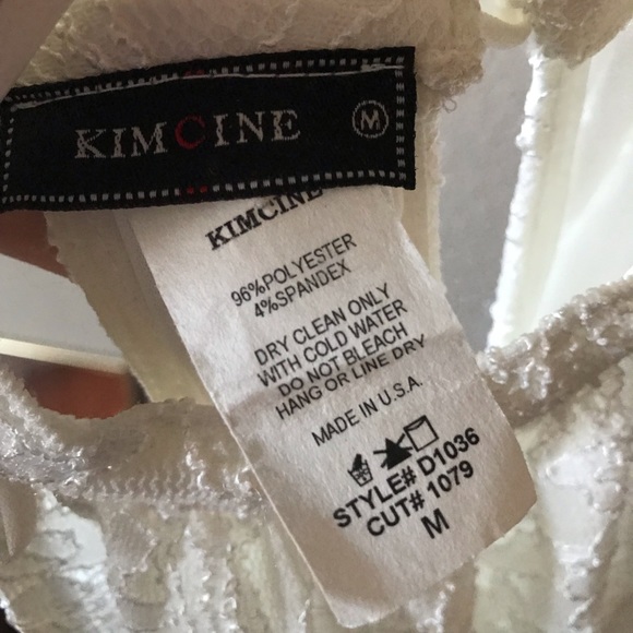 While lace dress - Picture 7 of 7